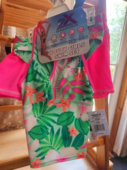 Young Girls' swim set
