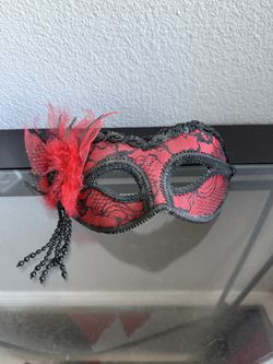 Masquerade Mask - Red & Black