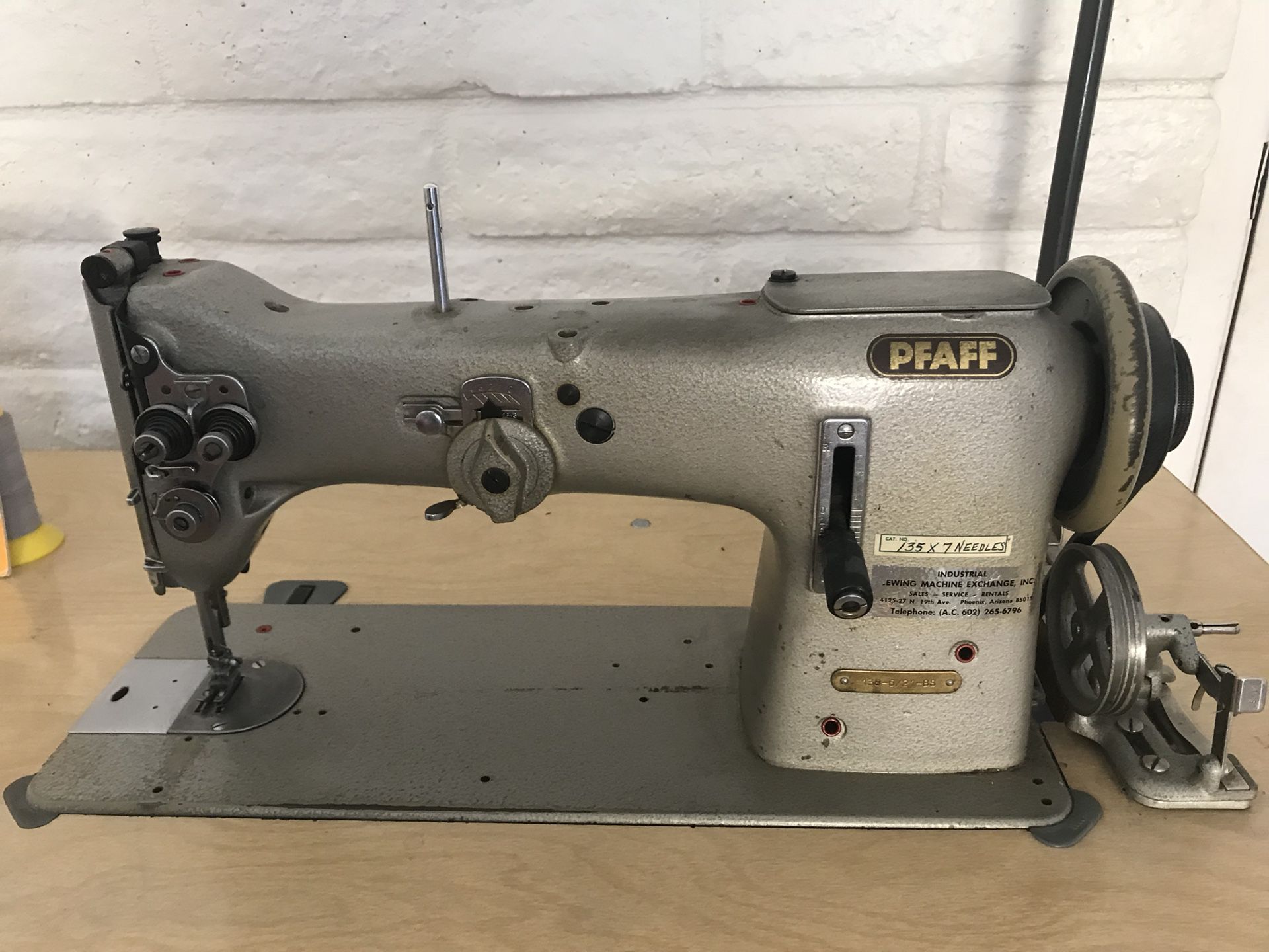 PFAFF industrial commercial sewing machine model 138