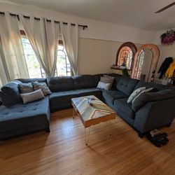Sectional Sofa 