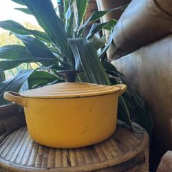 Vtg Le Creuset Yellow Dutch Oven B 2 Qt Casserole Enameled Cast Iron Pot w/ Lid Flawed Used Chipped