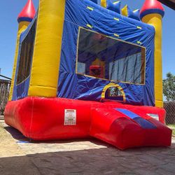 Bounce House/ Brincolin