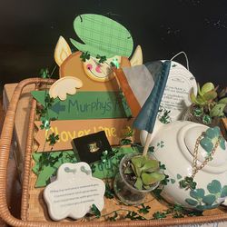 St  Patrick’s day basket