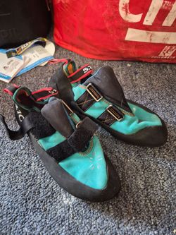 Rock climbing shoes size 8.5