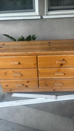 Dresser