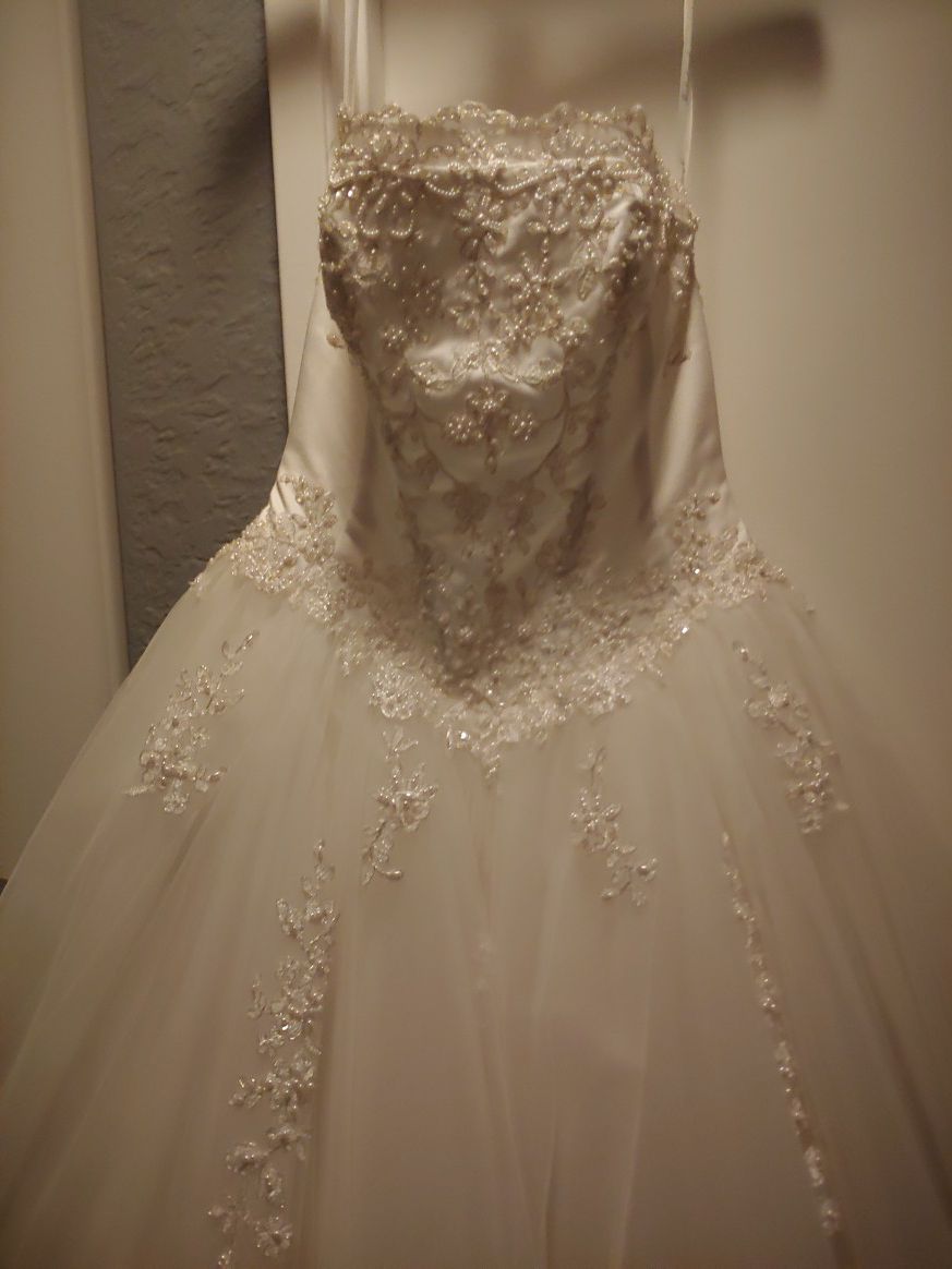 David's bridal wedding dress