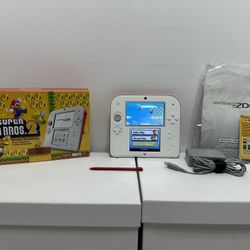 Nintendo 2DS With New Super Mario Bros 2 And Original Box