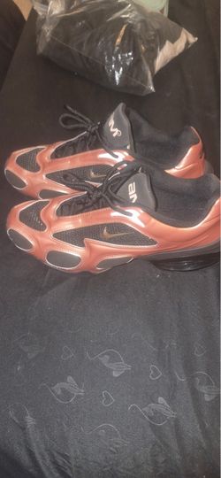 Nike Air Max Sneakers Black and Copper/Gold 9.5