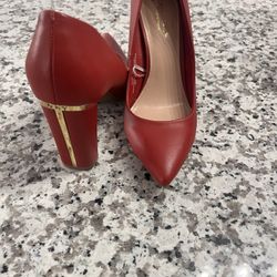 Size 7- Red Shoes