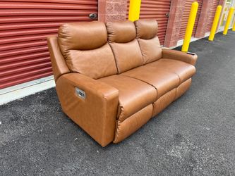 LAZYBOY LEATHER POWER RECLINER SOFA.