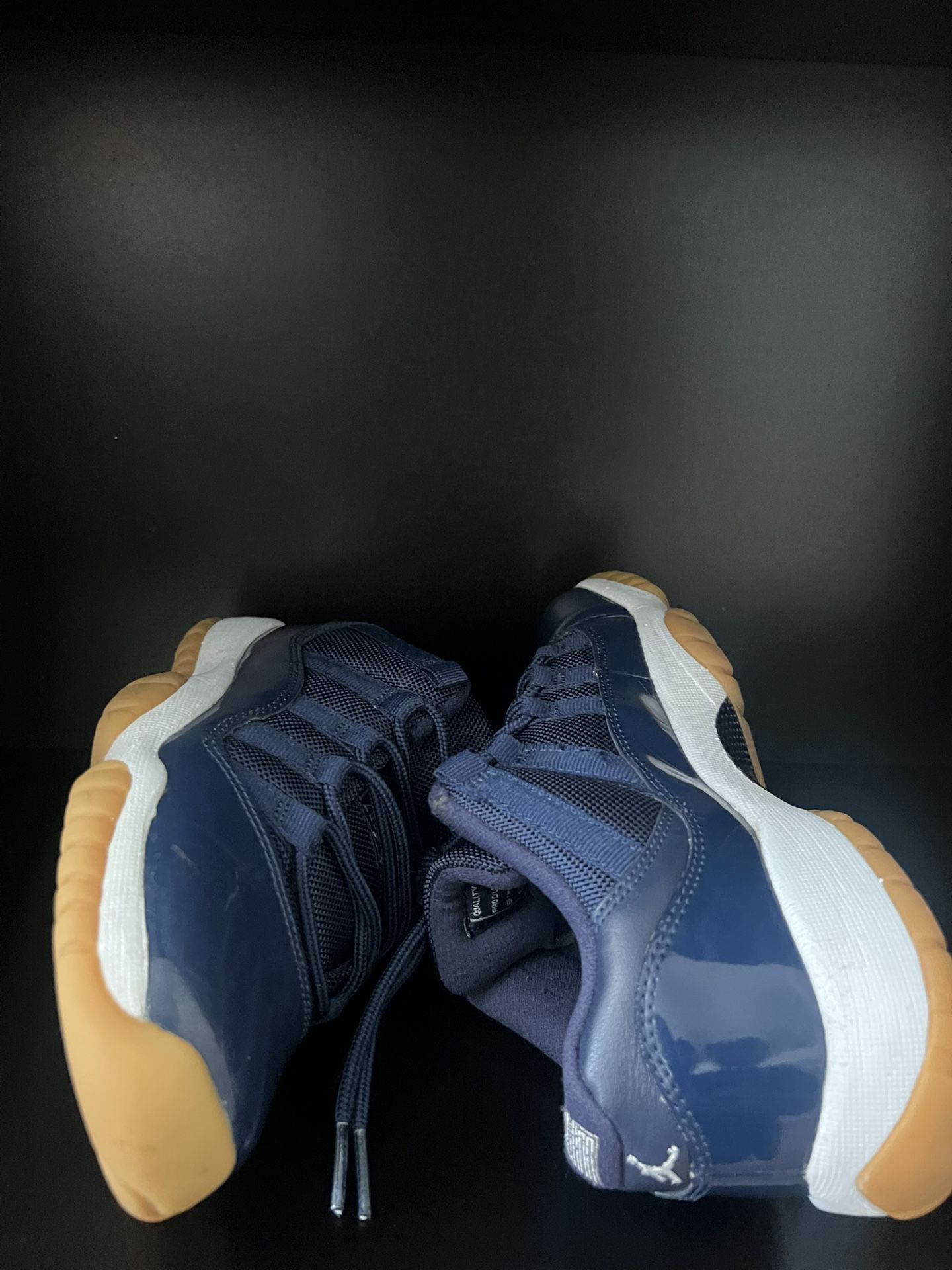 Jordan 11 “navy”