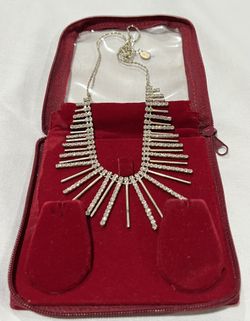 Necklace - Diamond look