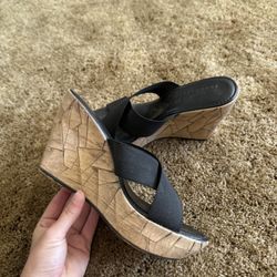 Black and tan Italian Shoemakers wedge sandal heels; excellent condition