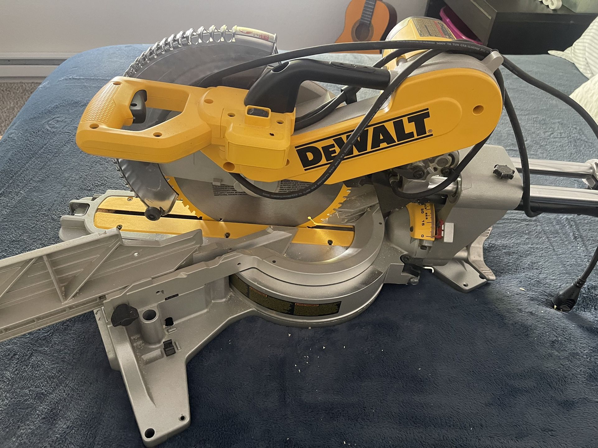 Double Bevel Dewalt Compound Miter Saw