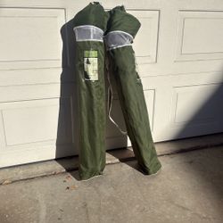 Set Of 2 Green Lounge Easy Fold Beach Chairs With Cup Holder 