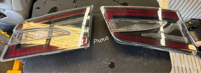 12-20 OEM Tesla Model S Rear Left Driver Side Inner Tail Light Trunk Liftgate