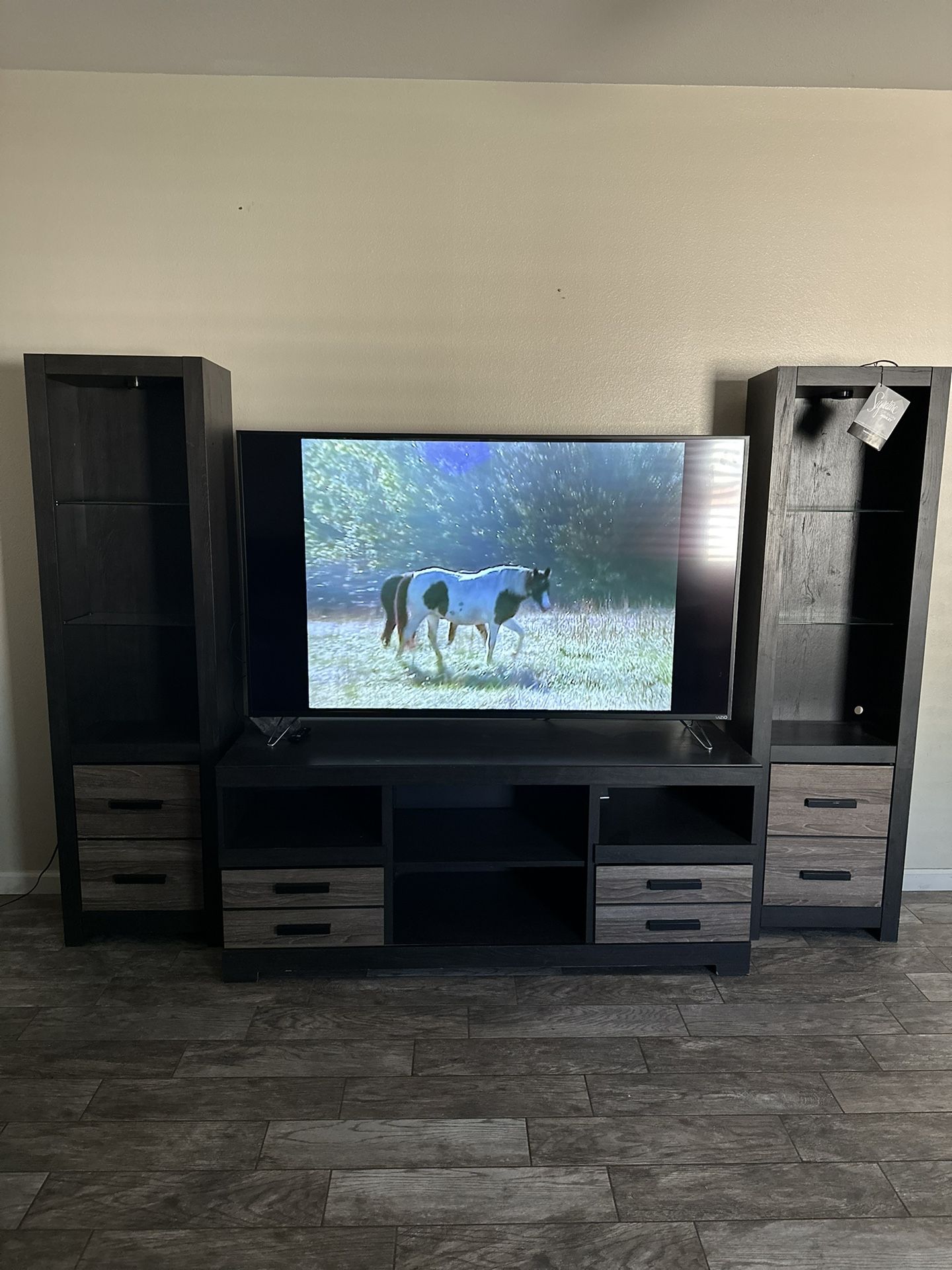 Entertainment Center for Sale in Imperial, CA OfferUp
