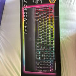 Razer Black widow V4 Pro