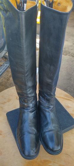 Riding boots, "Tuff rider brand  women's/men's baroque dress boots" size  9