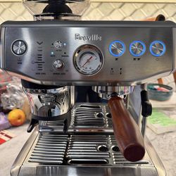 Breville Express Impress Home
Barista Setup.