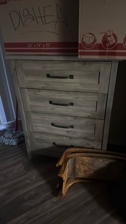 Dresser