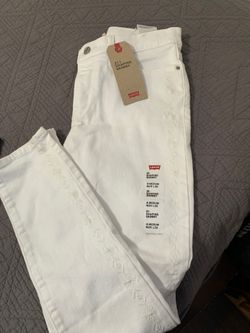 Levi’s (Women’s)