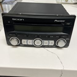Auto Sound Receiver  CD Player AM FM Car Audio Stereo 