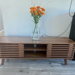 NEW- Modern Wood Slatted TV Stand / Media Console