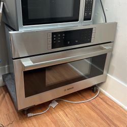 BOSH MICROWAVE 30” 