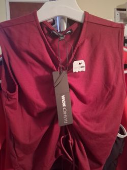 Fashion Nova burgundy lace-up sleeveless crop top sz S new