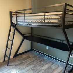 Bunk Beds /w Gaming Desk
