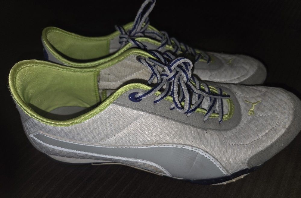 Puma Woman's Size 9