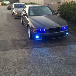 2000 BMW 528i 