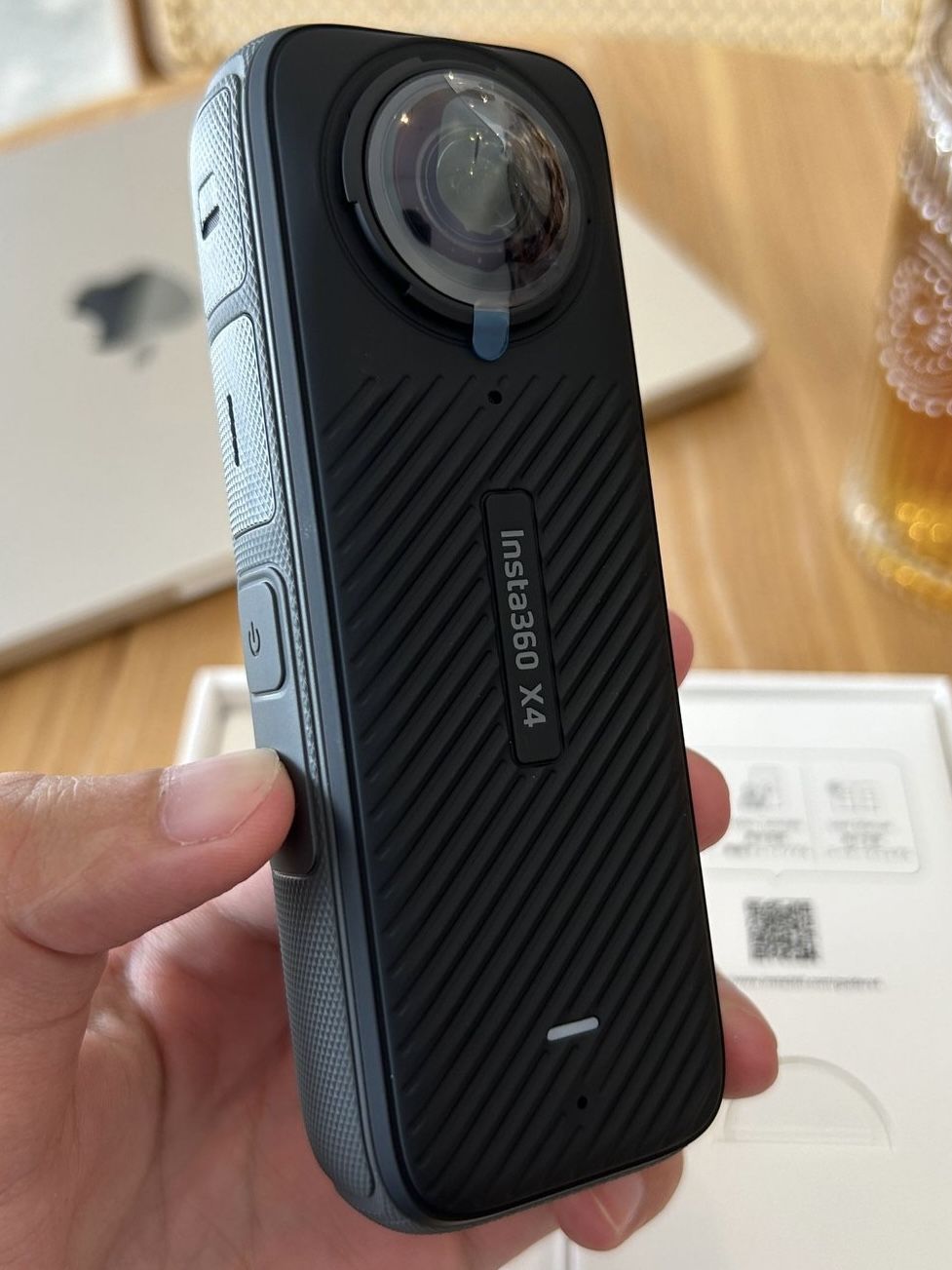 Insta360 X4