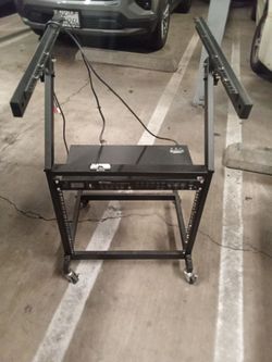 Dj amp rack