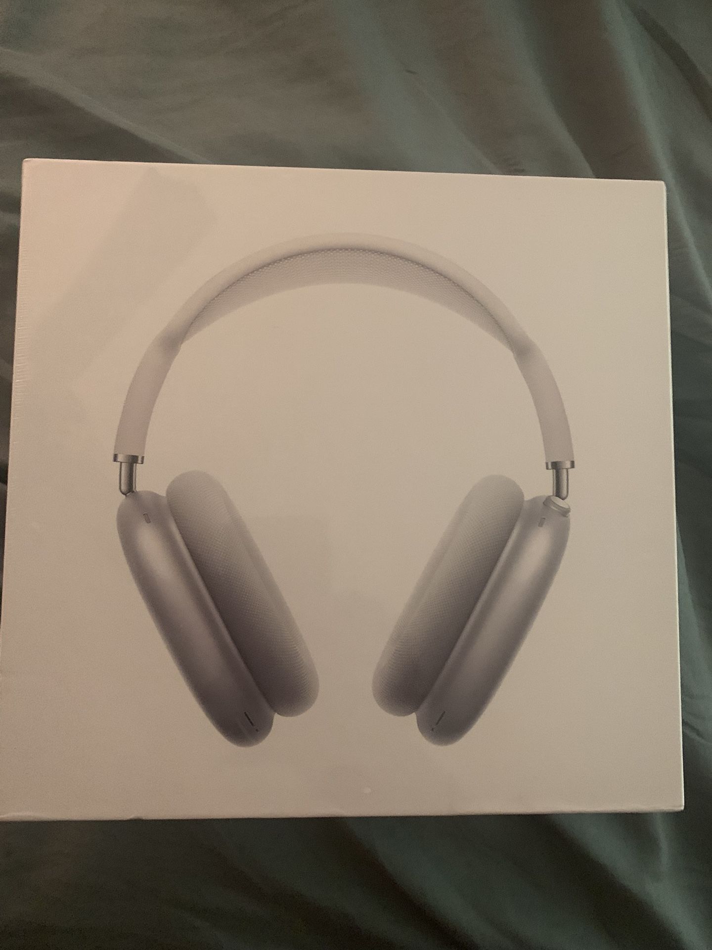 AirPod Maxes White