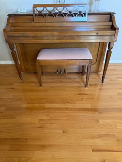 Piano & Bench