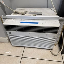Air Conditioner GE Appliances 695 Watts