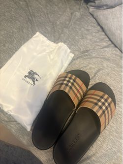 Burberry slides size 45