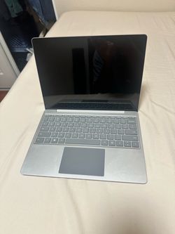 Surface Go Laptop