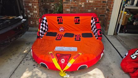 Airhead Super Mable 1-3 Rider Chariot Towable Tube for Boating, Dual Tow Points