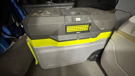 The Ryobi 18V ONE+ 24 Quart Hybrid Power Cooler