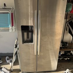 Kenmore Counter Depth Fridge 