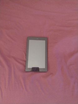 Tablet no cracks but doesn't power on so battery is bad good condition