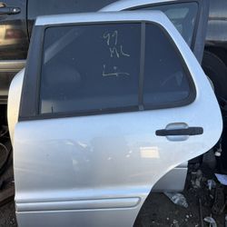1999 Mercedes ML430 Left Rear Driver Side Door $250