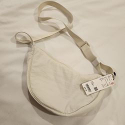 Uniqlo White Round Mini Shoulder Bag