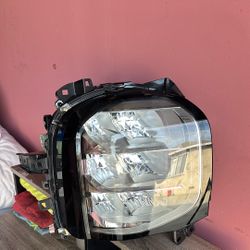 OEM 2022 2023 2024 MITSUBISHI OUTLANDER LED HEADLIGHT RIGHT RH NICE
