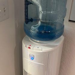 Hot And Cold Water Dispensar 