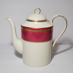 Oscar de la Renta Teapot / Coffee Pot