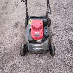 Honda Hrc 216 Comercial 21 Mower 